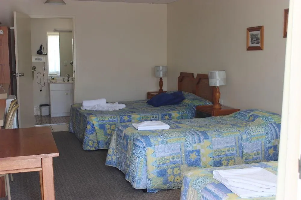 Cooks Endeavour Motor Inn 3*, Tweed Heads